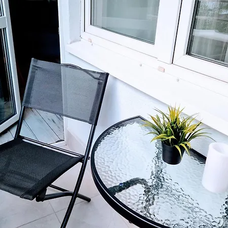 Krolewska Centrum 4x 아파트 바르샤바