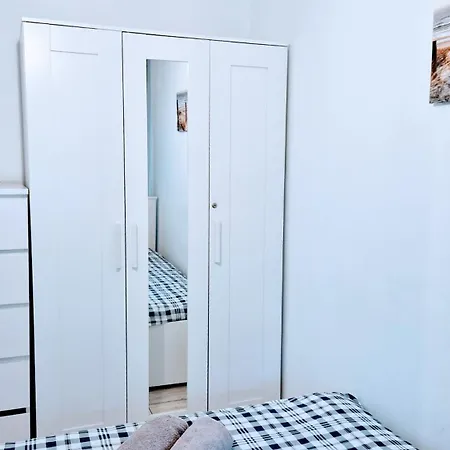 Apartment Krolewska Centrum 4x